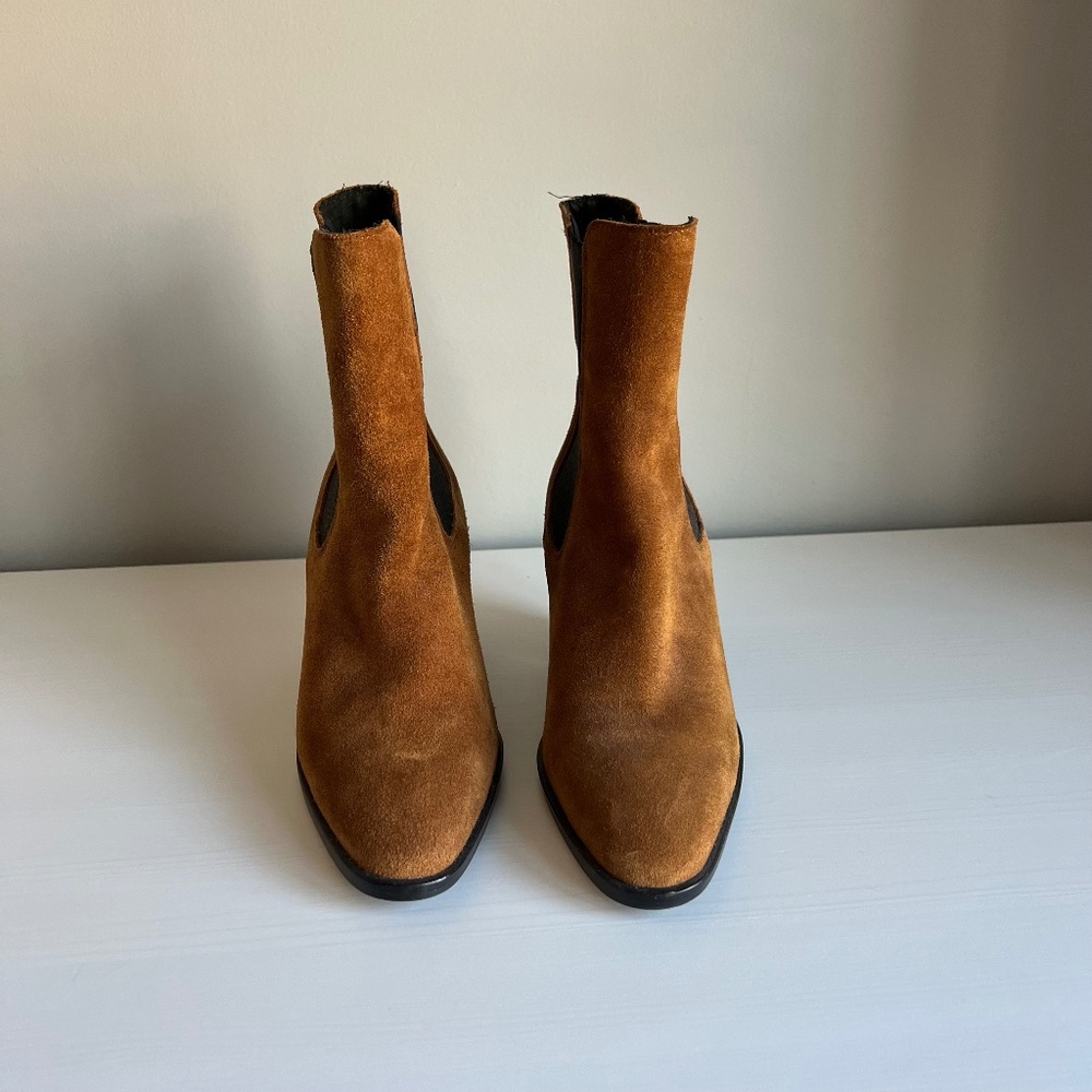 NWT Genuine Suede TOPSHOP heeled Chelsea boots size 38